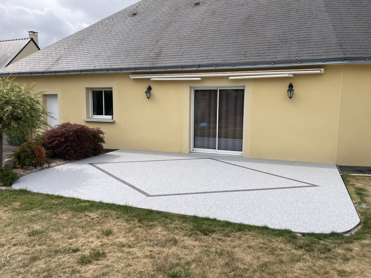 Terrasse moderne maison individuelle france